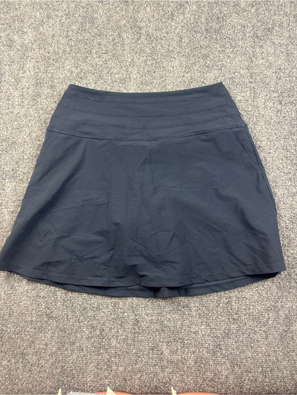 RUBY RIBBON Women’s Navy Blue Skirt w/built in Biker shorts Size: Small